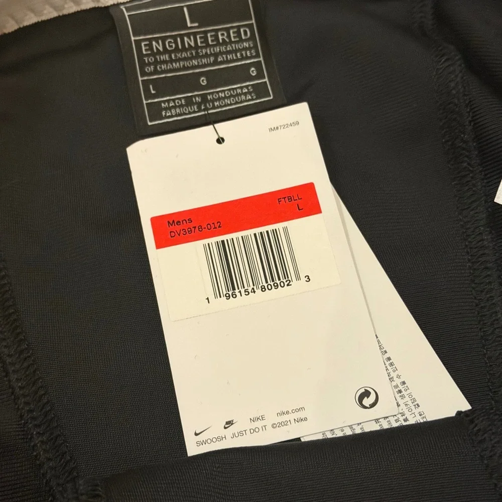 Nike Mens Team Engineered Football Pants Black White‎ DV3978-012 Size L NEW